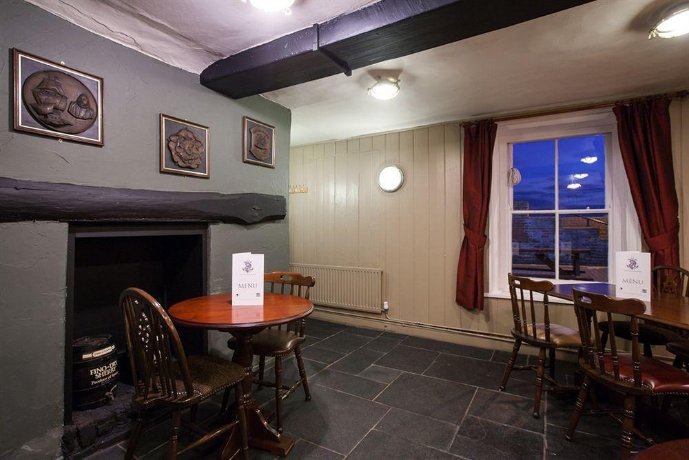 Anchor Hotel Burnham-on-Crouch Extérieur photo